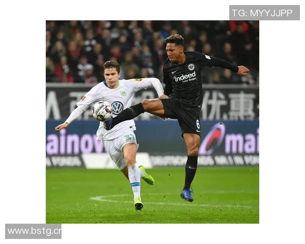 沃尔夫斯堡客场逆袭法兰克福，德甲榜首稳如磐石