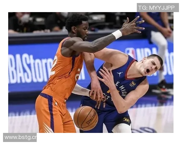 状态逆袭:湖人队外援归队重振雄风,球队士气大增 状态逆袭:湖人队外援归队重振雄风,球队士气大增